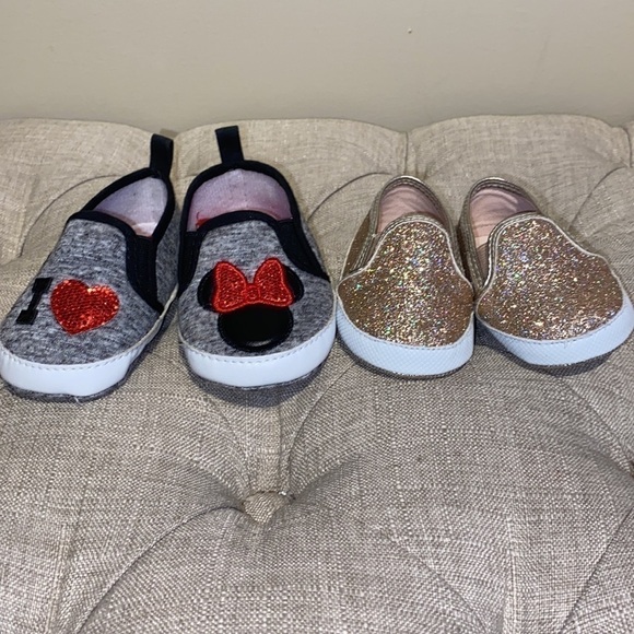 Baby shoes 2 pairs Disney shoes Minnie Mouse glittery shoes - Picture 3 of 15